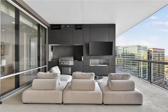 $2,995,000 | 3107 Peachtree Road Northeast, Unit 1702, Atlanta, GA 30305