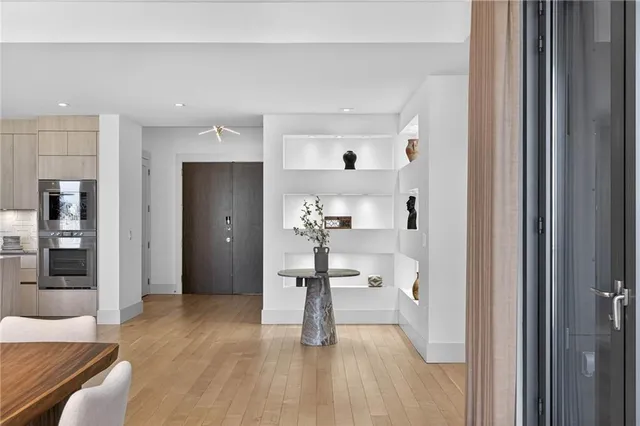 $2,995,000 | 3107 Peachtree Road Northeast, Unit 1702, Atlanta, GA 30305