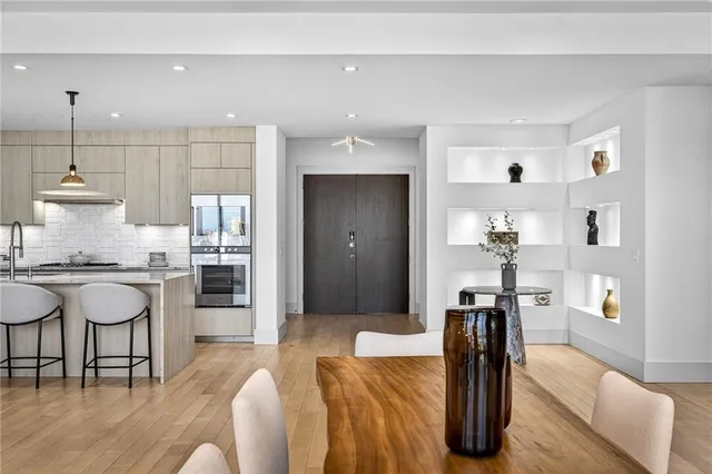 $2,995,000 | 3107 Peachtree Road Northeast, Unit 1702, Atlanta, GA 30305