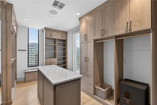 $2,995,000 | 3107 Peachtree Road Northeast, Unit 1702, Atlanta, GA 30305