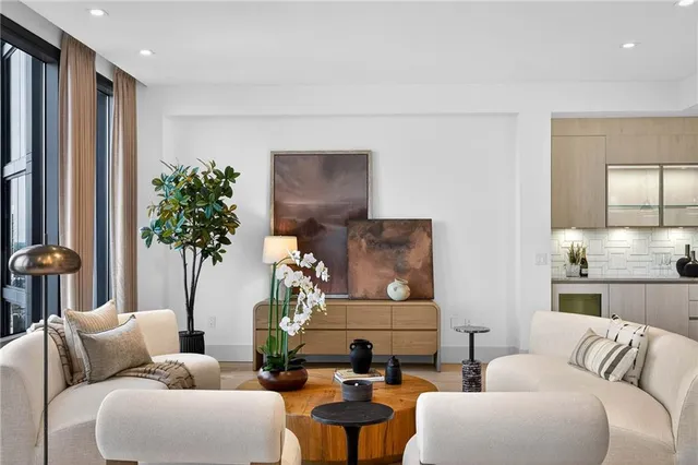 $2,995,000 | 3107 Peachtree Road Northeast, Unit 1702, Atlanta, GA 30305