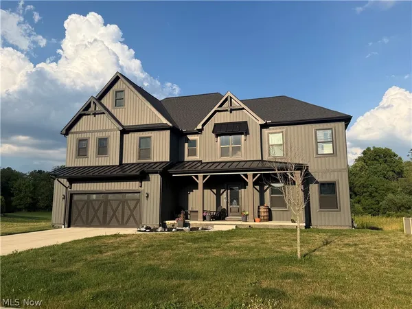 $799,900 | 8196 Macthomas Avenue Northwest, North Canton, OH 44720