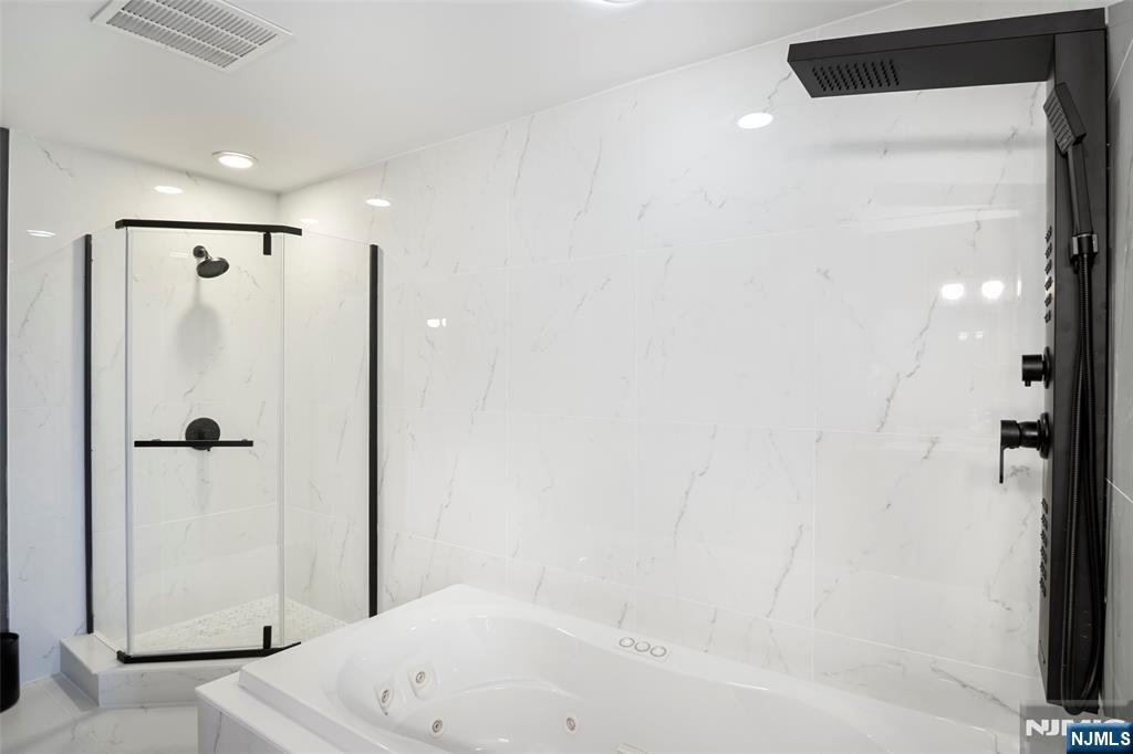 300 Gorge Road, Unit 36 Cliffside Park, NJ 07010 - Photo 12 of 22