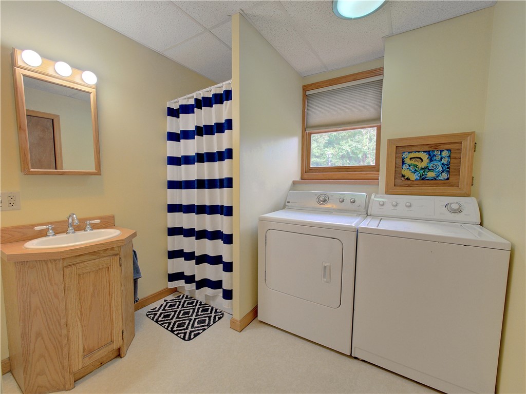 308 Hill Road Burrillville, RI 02830 - Photo 31 of 46