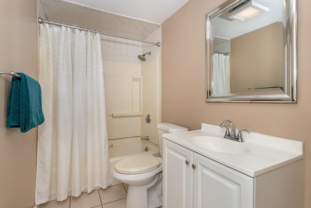 22 Middlesex Road Sharon, MA 02067 - Photo 12 of 21