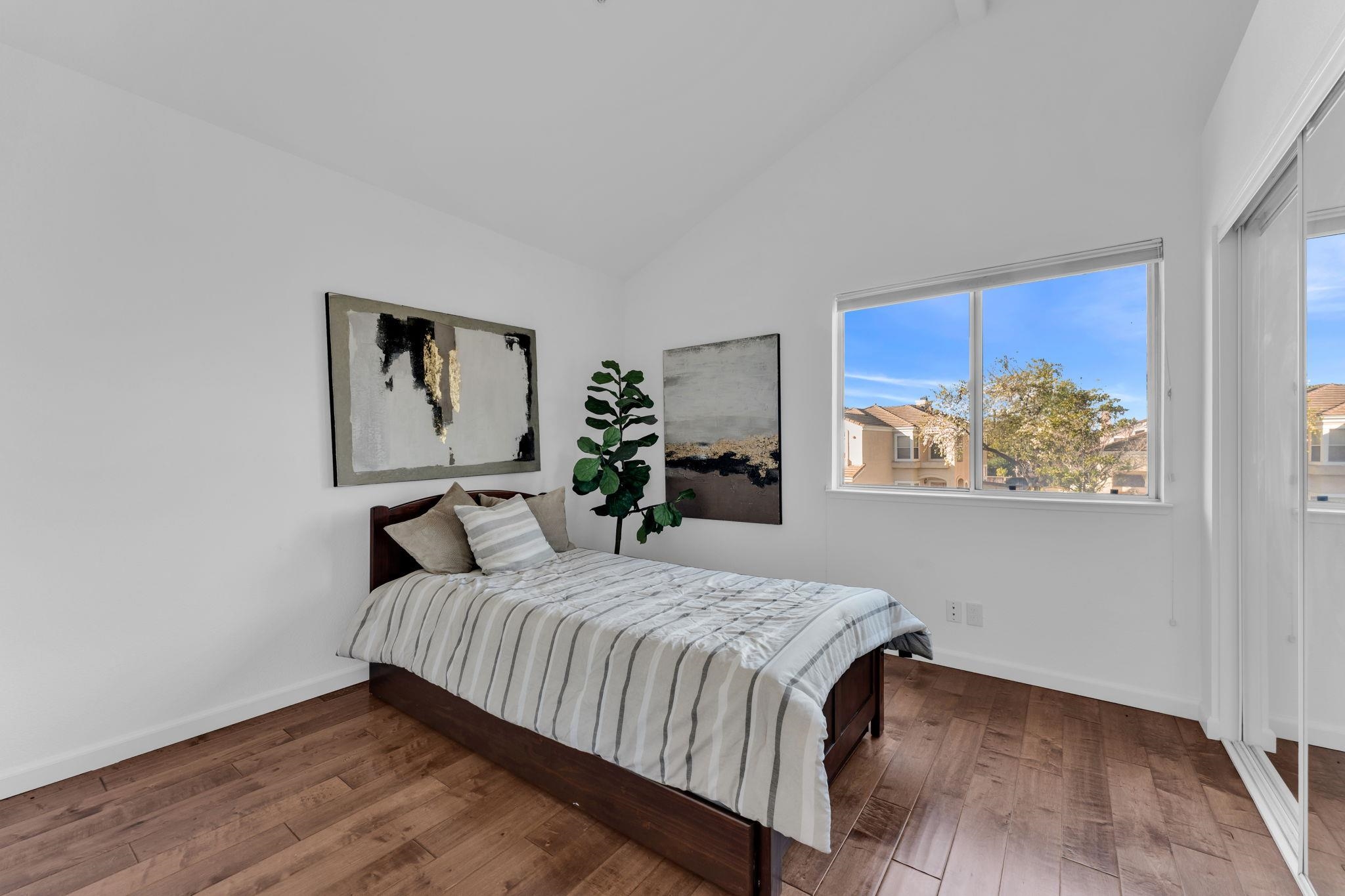 30300 Meridien Circle Union City, CA 94587 - Photo 21 of 46 Upstairs Bedroom