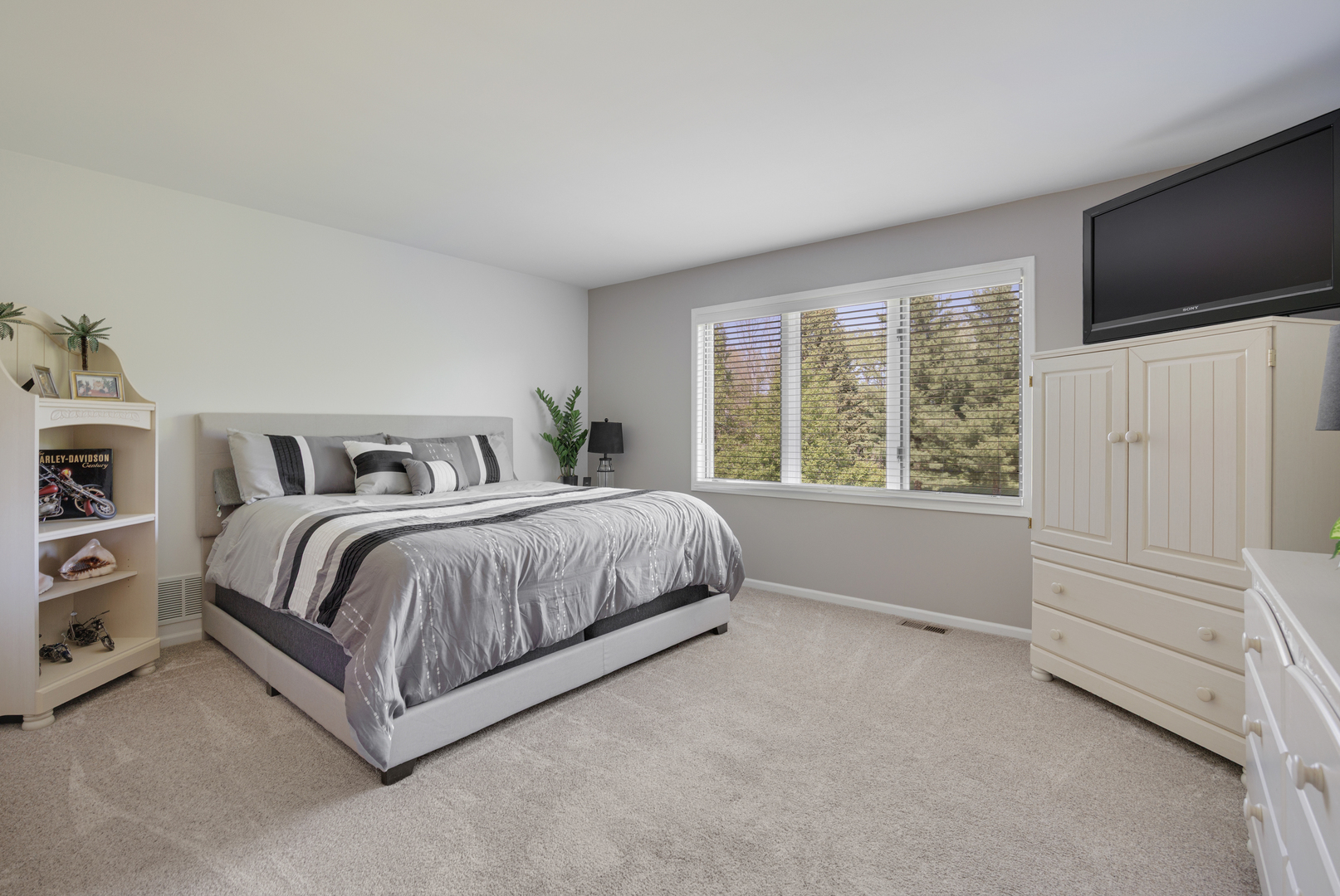 10902 Red Hawk Lane Spring Grove, IL 60071 - Photo 18 of 27 Gallery Image 18