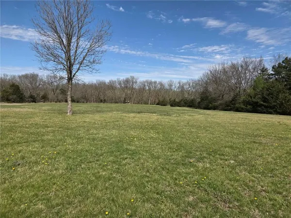 $750,000 | 1449 Indian Road, Fort Scott, KS 66701