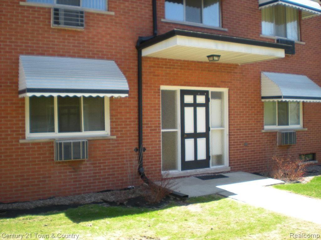 16471 East 10 Mile Road, Unit 2 Eastpointe, MI 48021 - Photo 1 of 18 DSCN6468.jpg