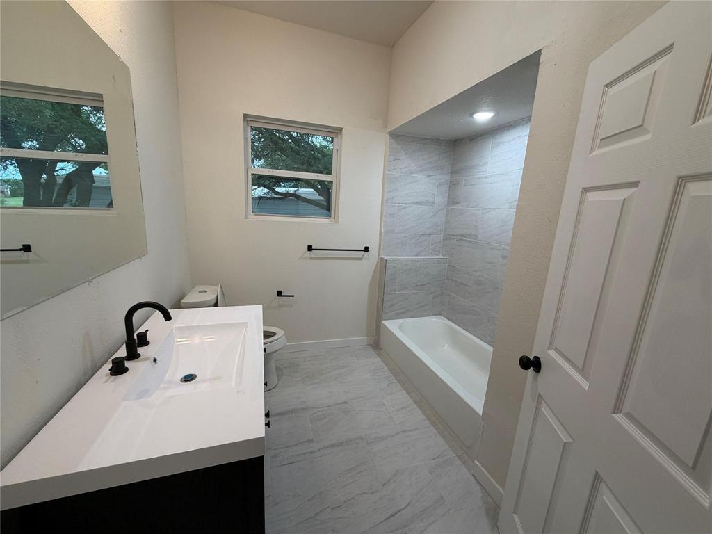 8237 Telegraph Road Quinlan, TX 75474 - Photo 5 of 19