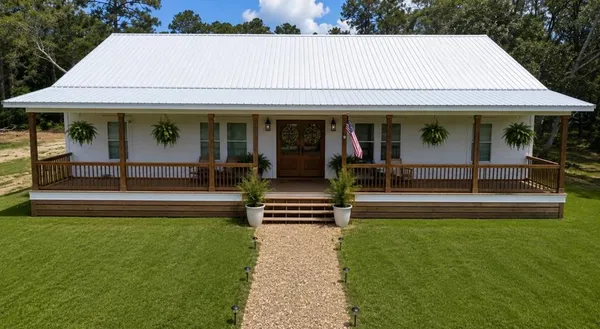 $490,000 | 979 C C Land Road, Eastpoint, FL 32328