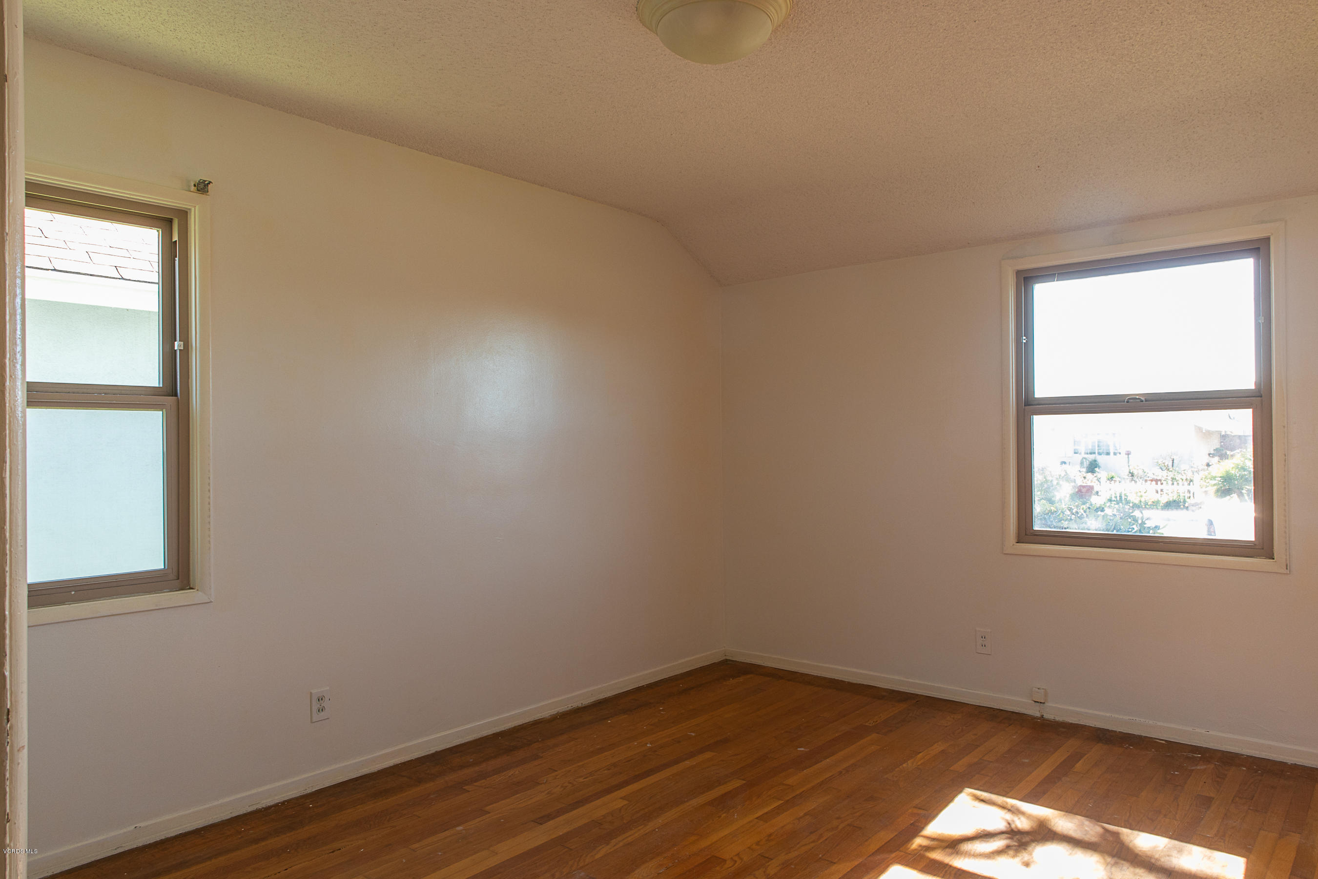 1109 West Roderick Avenue Oxnard, CA 93030 - Photo 17 of 22 Davis-Roderick-0457