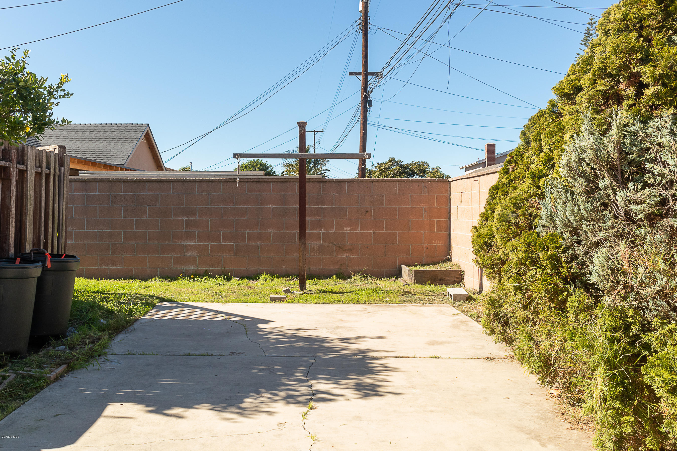 1109 West Roderick Avenue Oxnard, CA 93030 - Photo 22 of 22 Davis-Roderick-0509