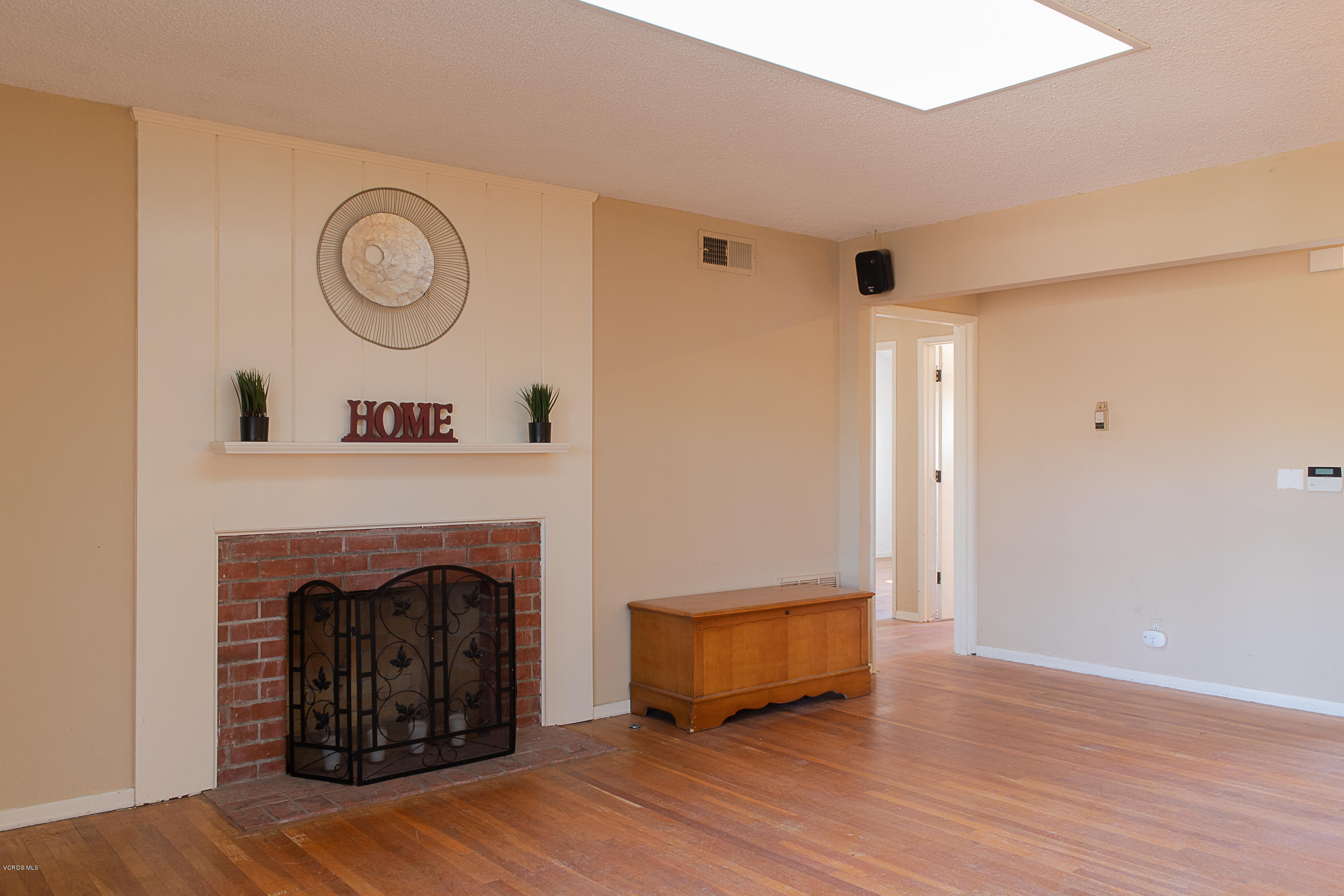 1109 West Roderick Avenue Oxnard, CA 93030 - Photo 4 of 22 Davis-Roderick-0506