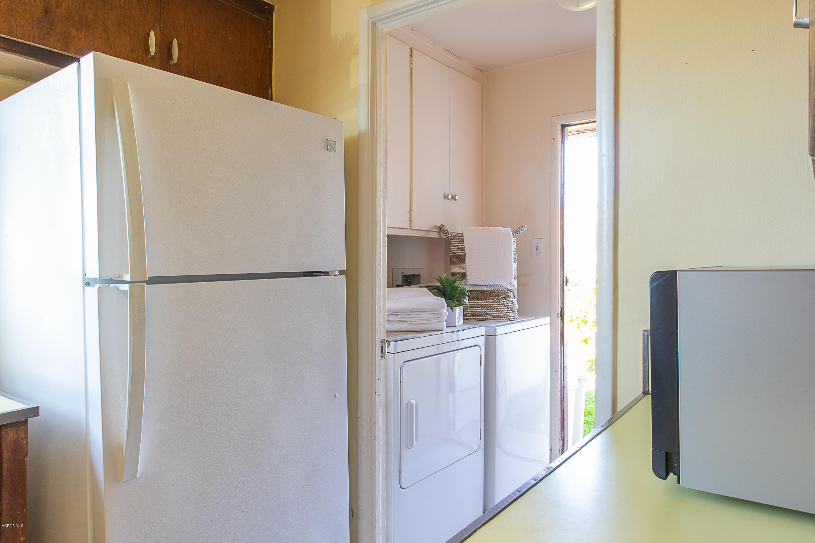1109 West Roderick Avenue Oxnard, CA 93030 - Photo 8 of 22 Davis-Roderick-0473