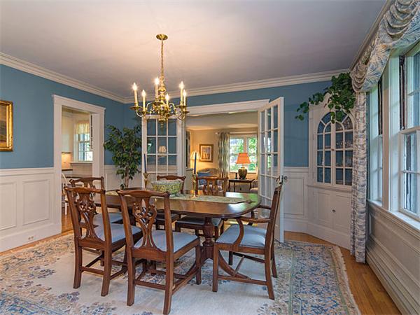 44 Hillcrest Road Belmont, MA 02478 - Photo 8 of 25 Gallery Image 8