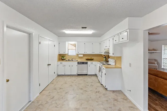 $210,000 | 10514 Sundown Drive, Corpus Christi, TX 78410