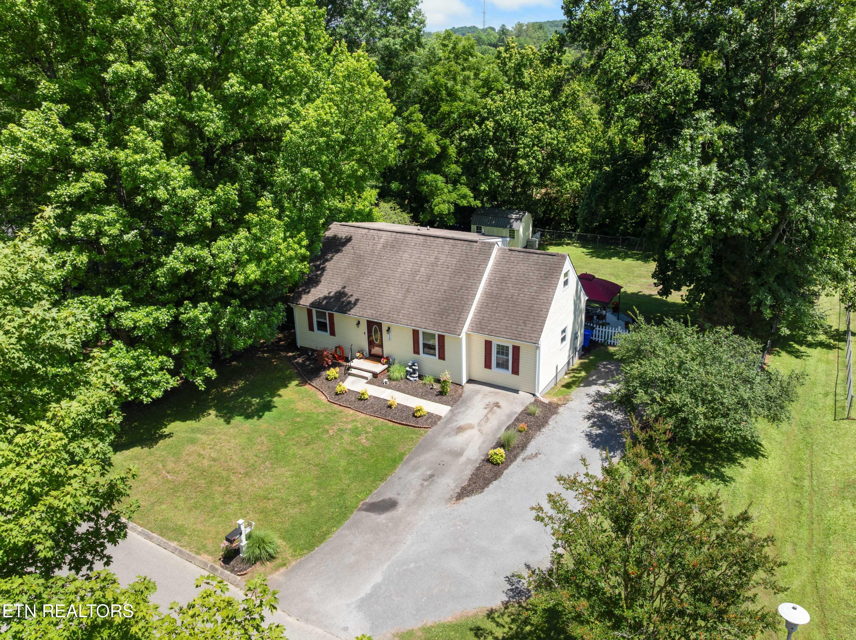 215 Tusculum Drive Oak Ridge, TN 37830 - Photo 31 of 31 31