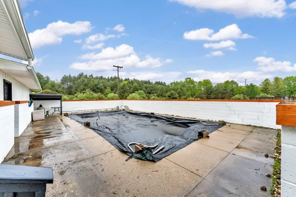 $352,000 | 5853 West 112th Street, Grant, MI 49327