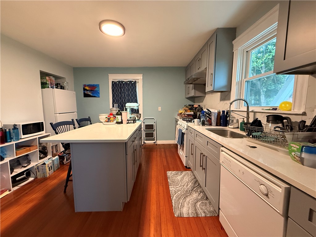 215 Rochambeau Avenue Providence, RI 02906 - Photo 3 of 42 First Floor Kitchen