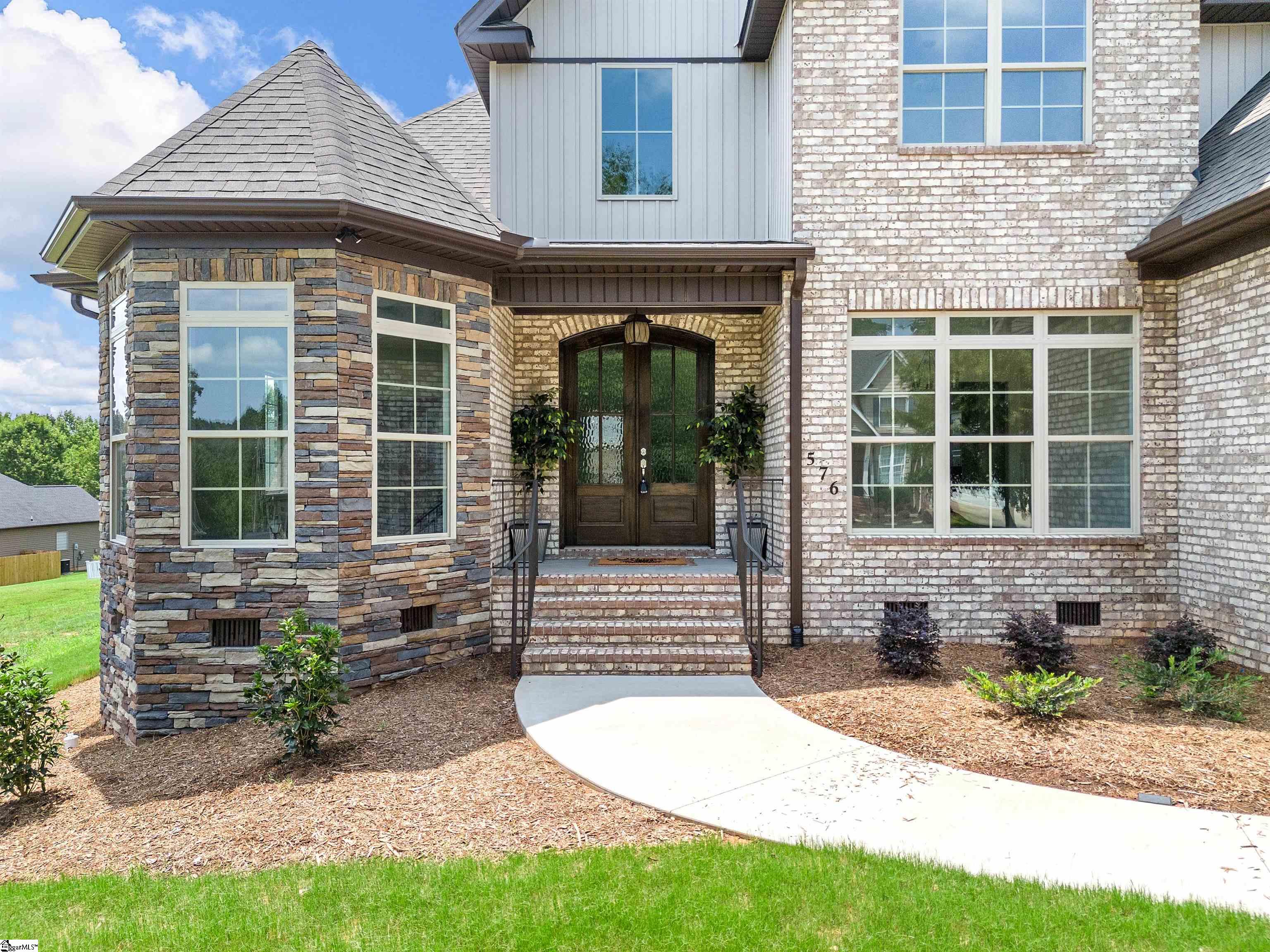 576 Chattooga Road Roebuck, SC 29376 - Photo 4 of 36 Gallery Image 4