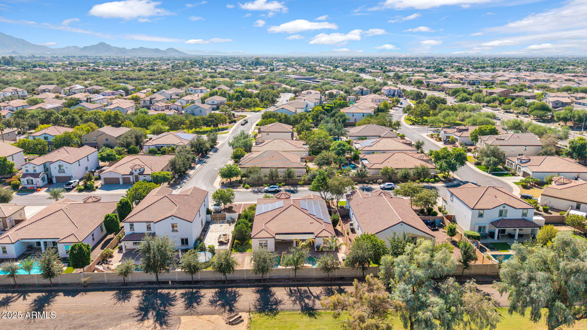 4060 East Canyon Way Chandler, AZ 85249 - Photo 50 of 55 an aerial view of residential houses with outdoor space and river