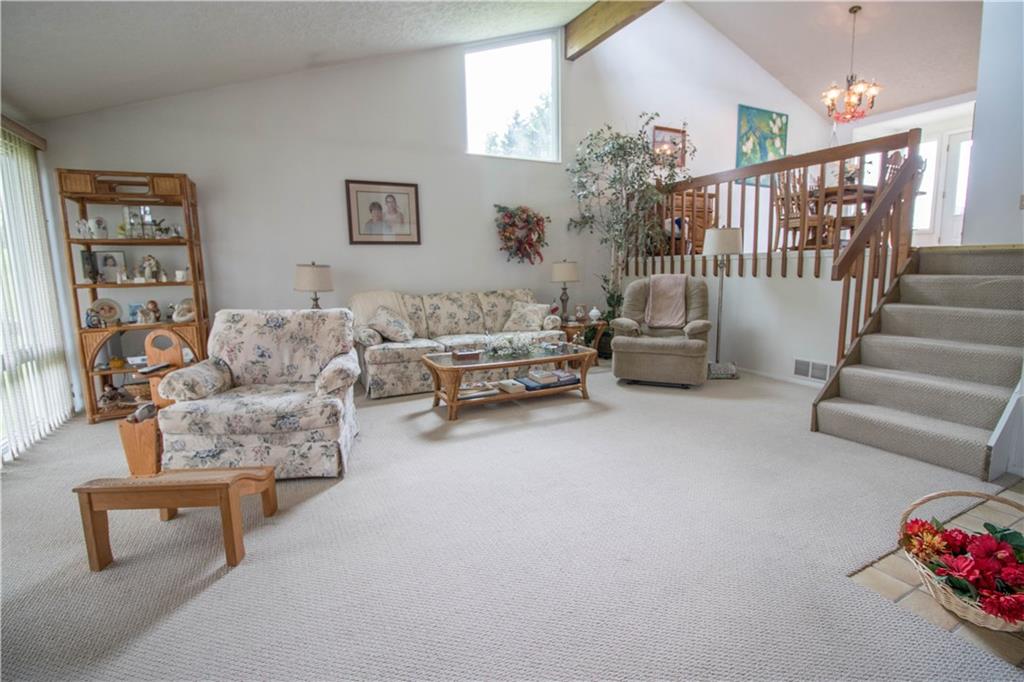 534 Clover Hill Road California, PA 15427 - Photo 3 of 25 Gallery Image 3