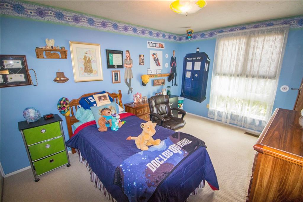 534 Clover Hill Road California, PA 15427 - Photo 7 of 25 Gallery Image 7