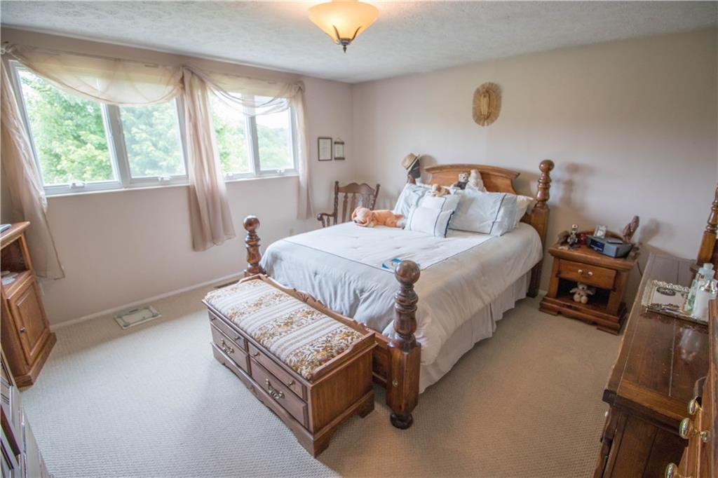 534 Clover Hill Road California, PA 15427 - Photo 9 of 25 Gallery Image 9