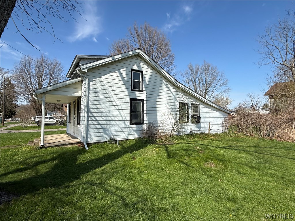 248 Haner Street Wilson, NY 14172 - Photo 4 of 37