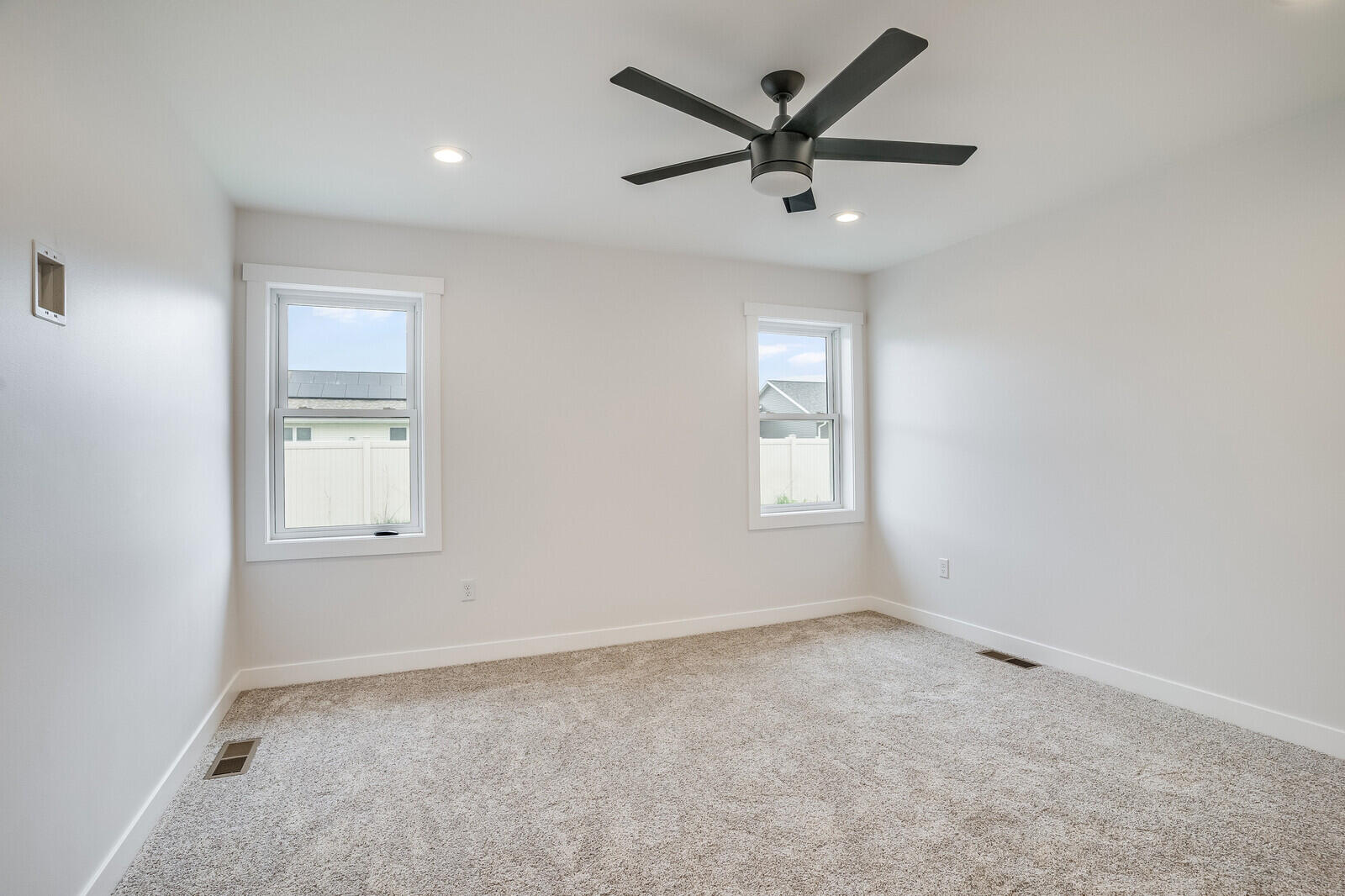 1627 Red Clover Street Holmen, WI 54636 - Photo 6 of 27 PHOTO FROM SIMILAR BUILD