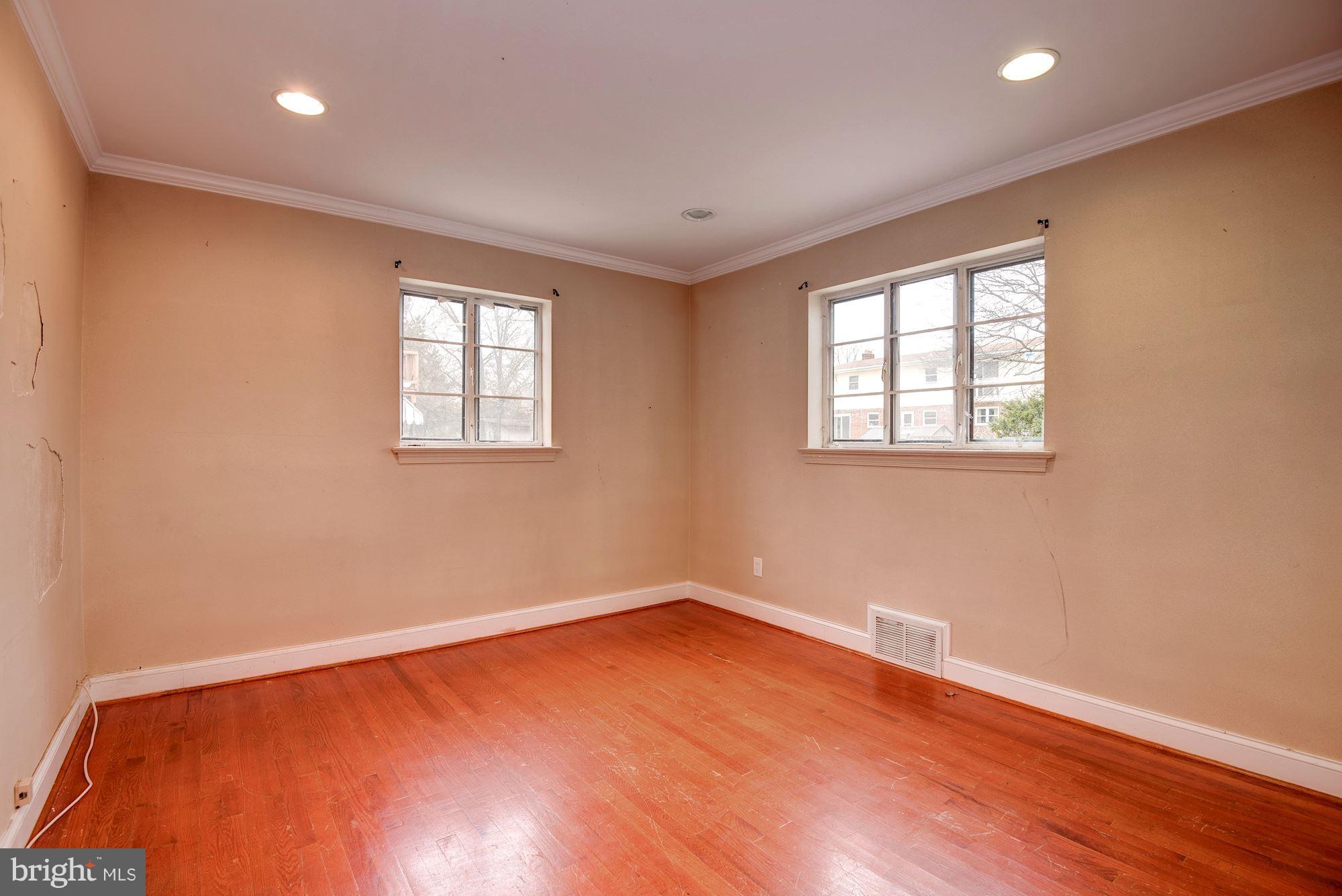 6006 Craig Street Springfield, VA 22150 - Photo 15 of 29 Bedroom