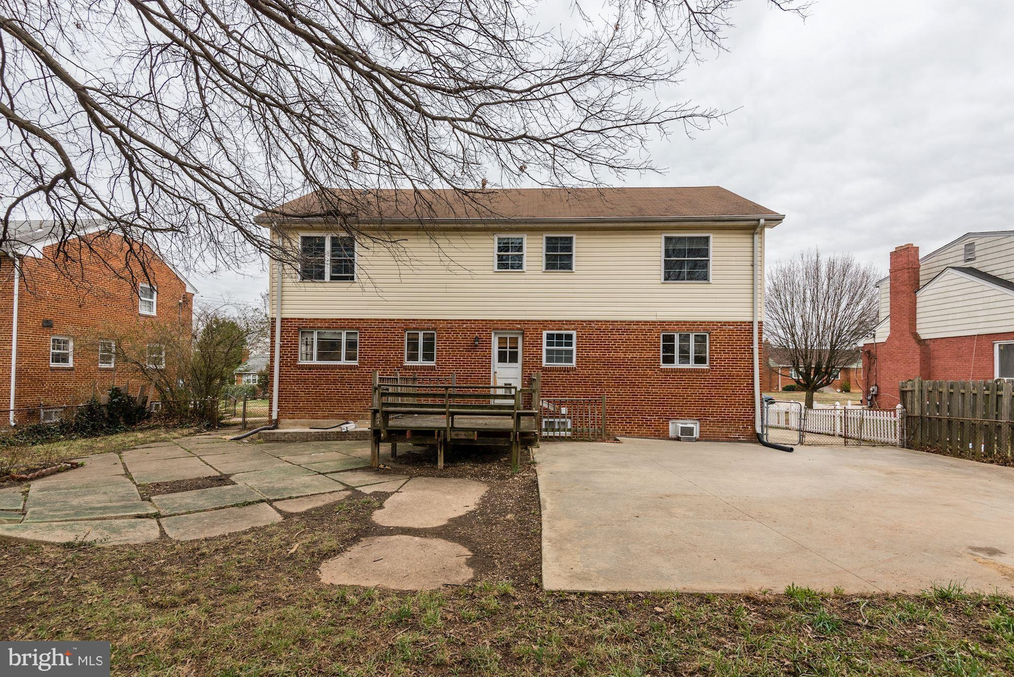 6006 Craig Street Springfield, VA 22150 - Photo 3 of 29 Exterior (Rear)
