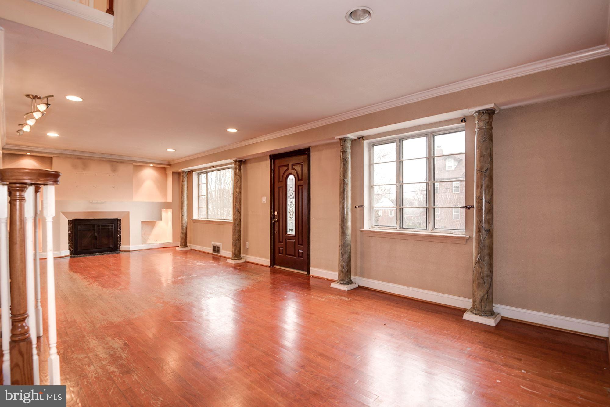 6006 Craig Street Springfield, VA 22150 - Photo 7 of 29 Interior (General)