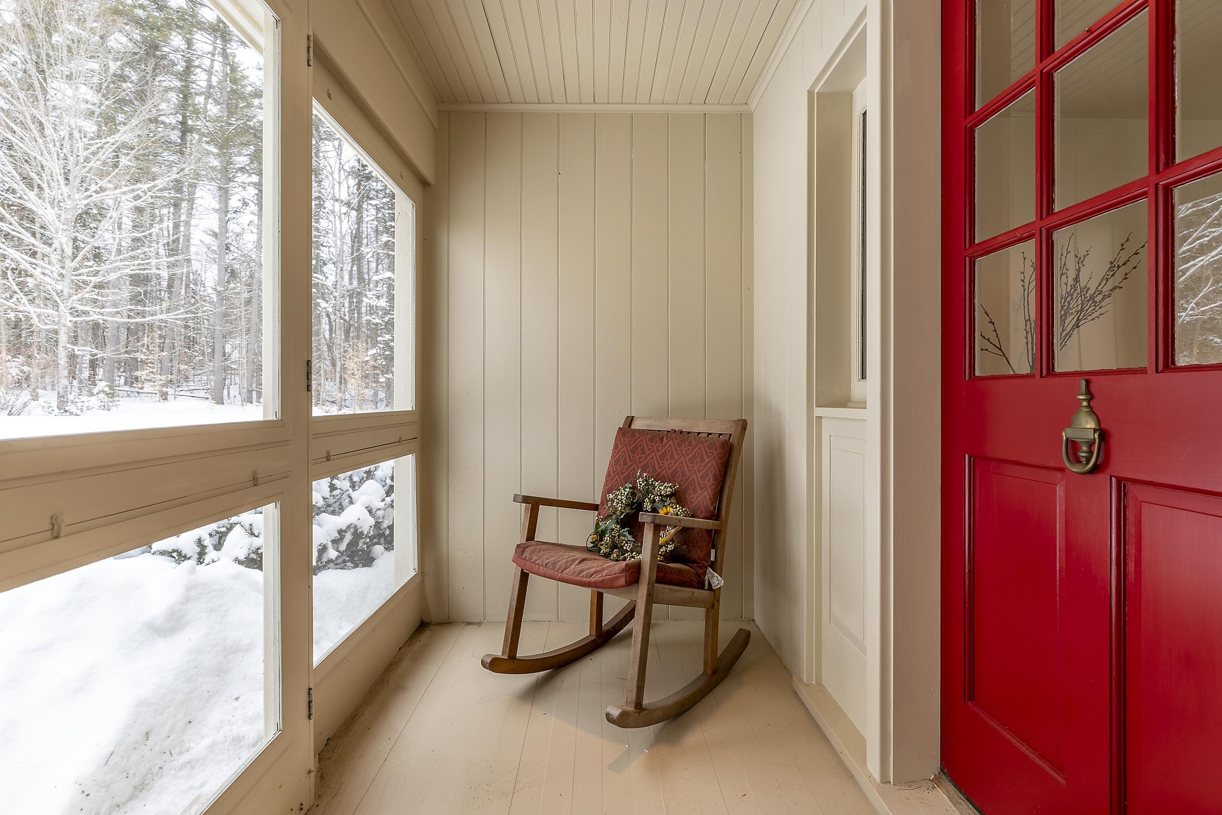 573 Middletown Road Londonderry, VT 05155 - Photo 12 of 48 Gallery Image 12