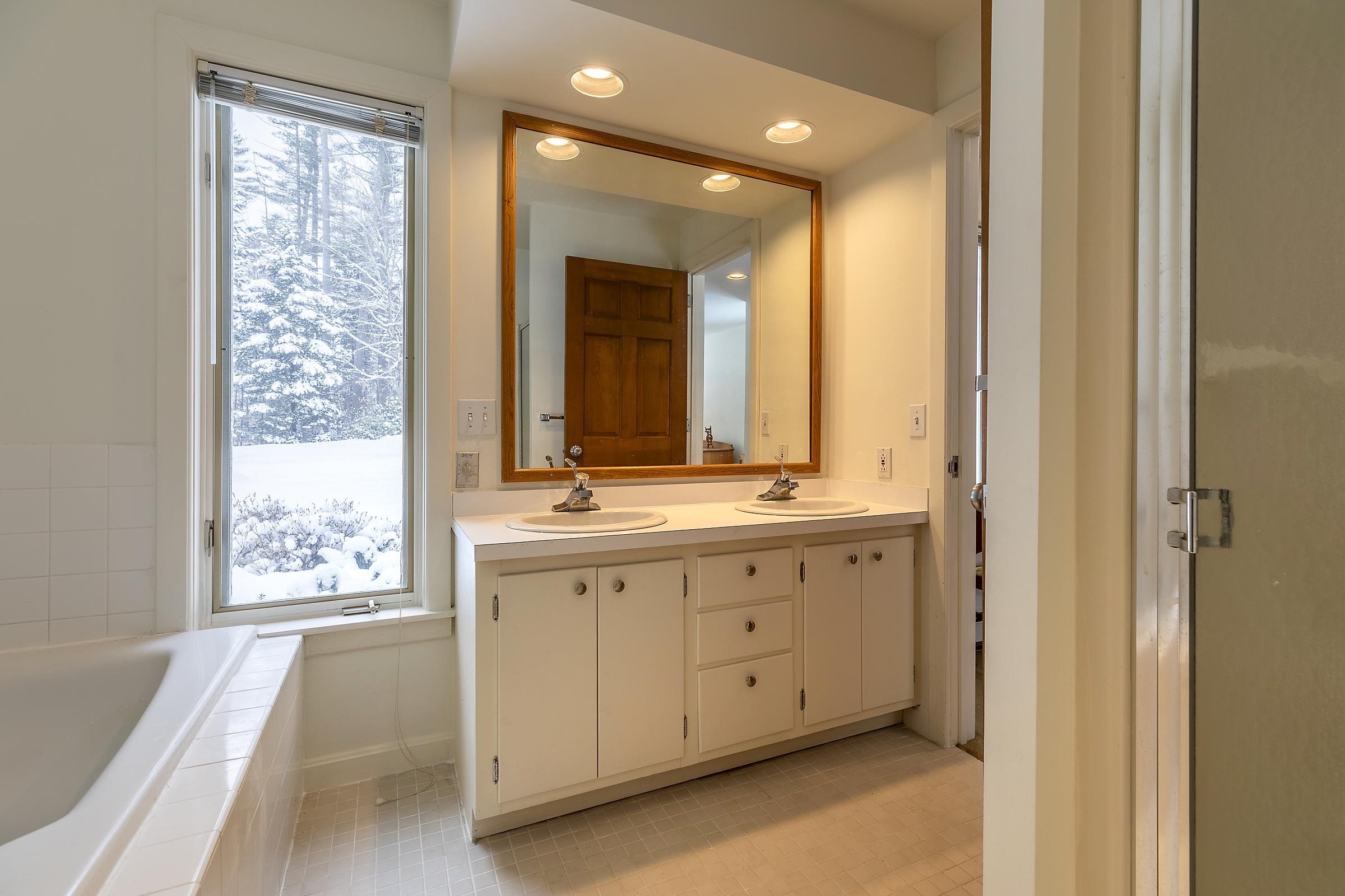 573 Middletown Road Londonderry, VT 05155 - Photo 30 of 48 Gallery Image 30