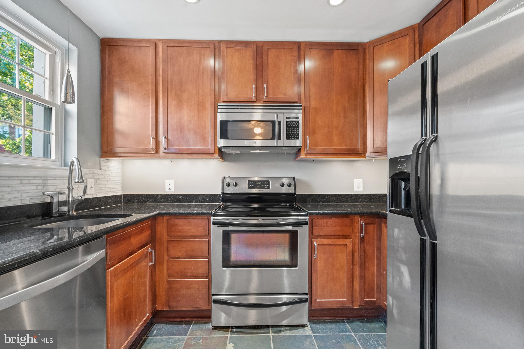 4600 28th Road South, Unit D Arlington, VA 22206 - Photo 8 of 23 Gallery Image 8