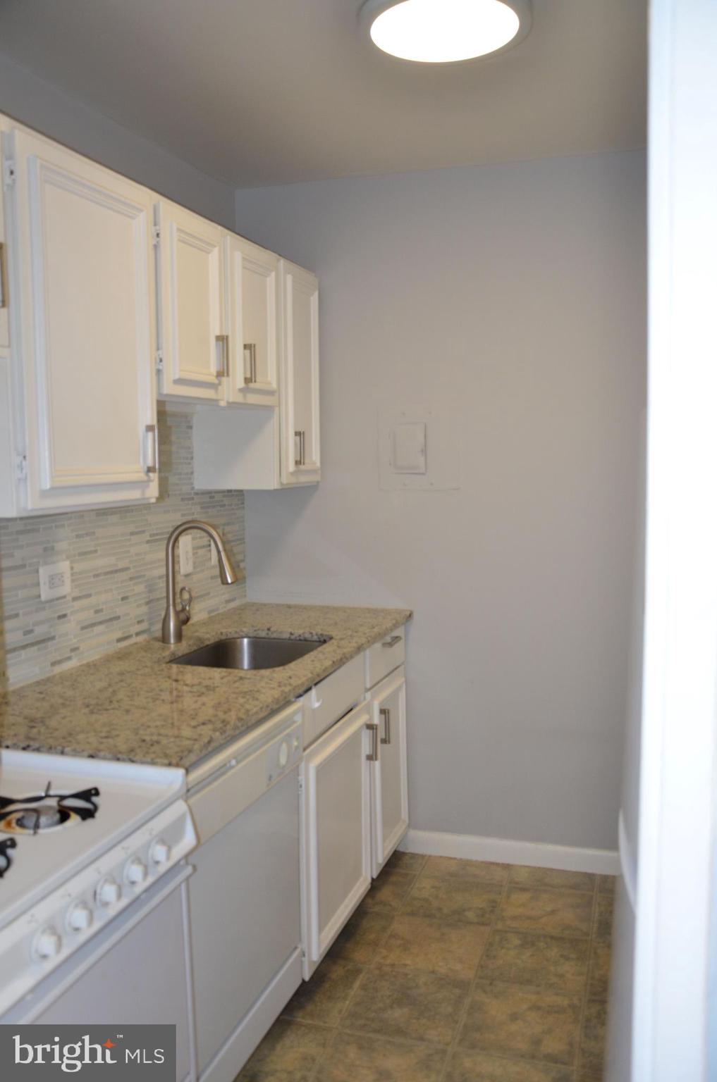 1900 Lyttonsville Road, Unit 1103 Silver Spring, MD 20910 - Photo 9 of 24