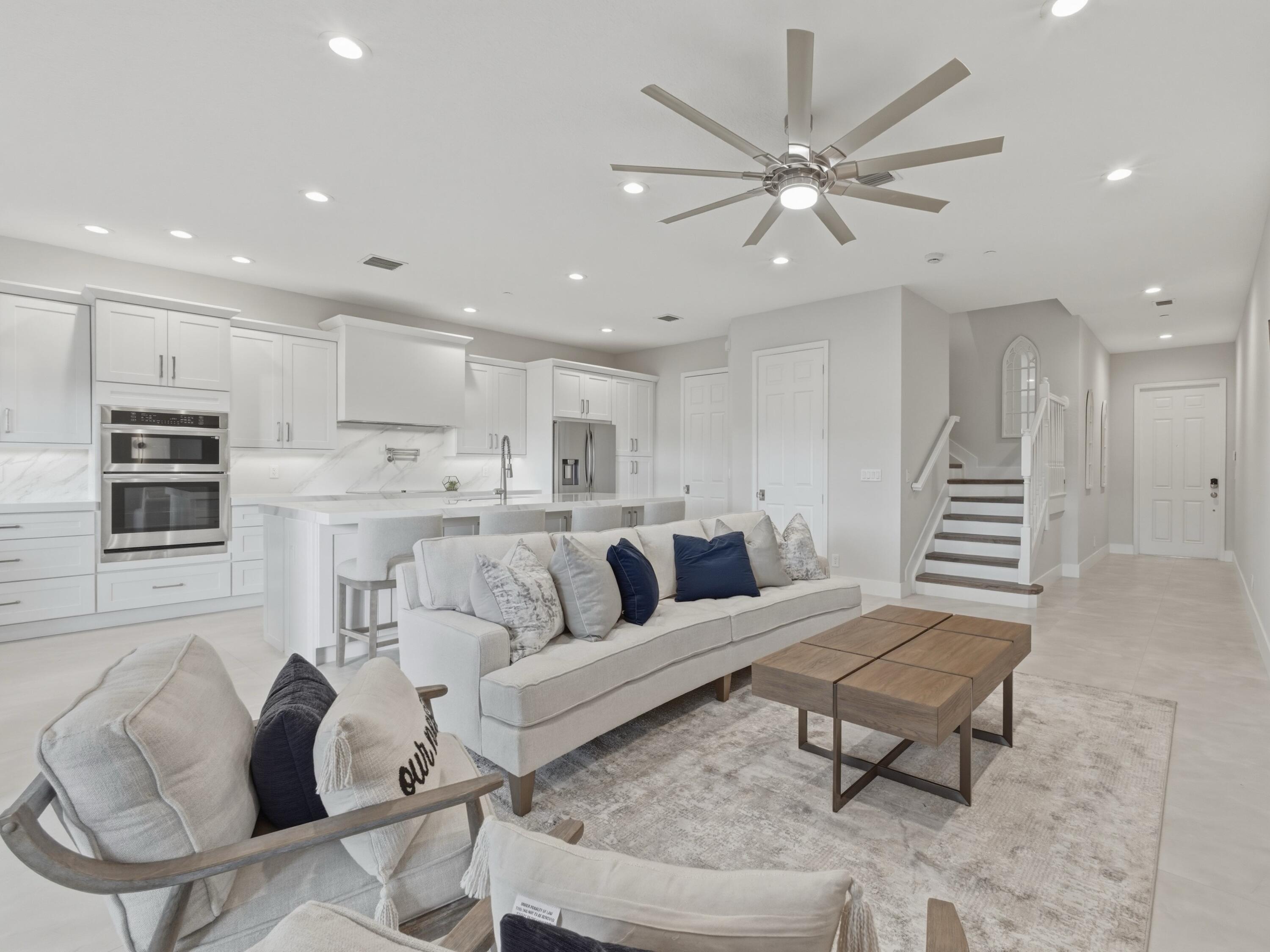 34 Lancaster Road Boynton Beach, FL 33426 - Photo 15 of 57 Living