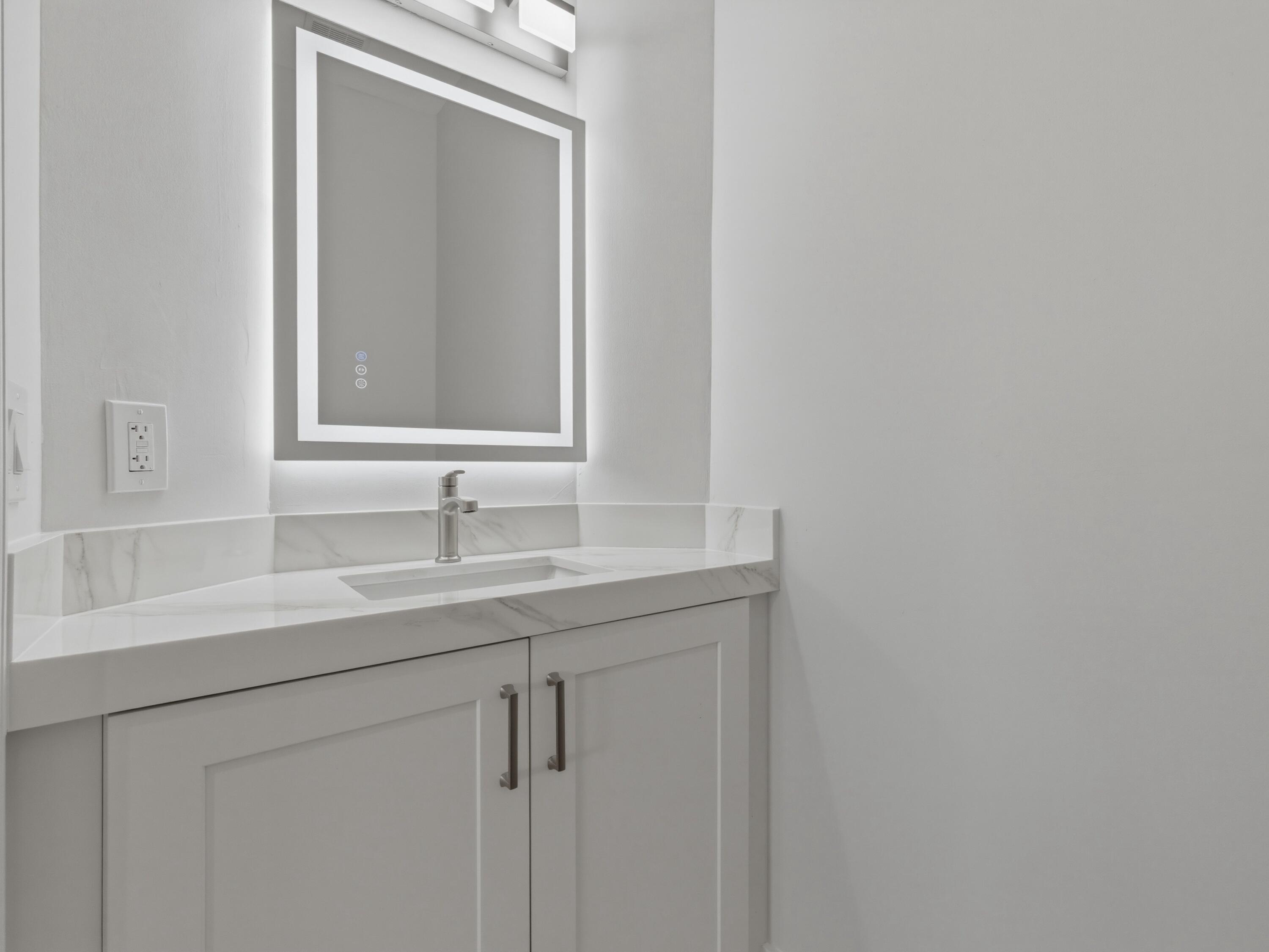 34 Lancaster Road Boynton Beach, FL 33426 - Photo 18 of 57 Half Bathroom Vanity