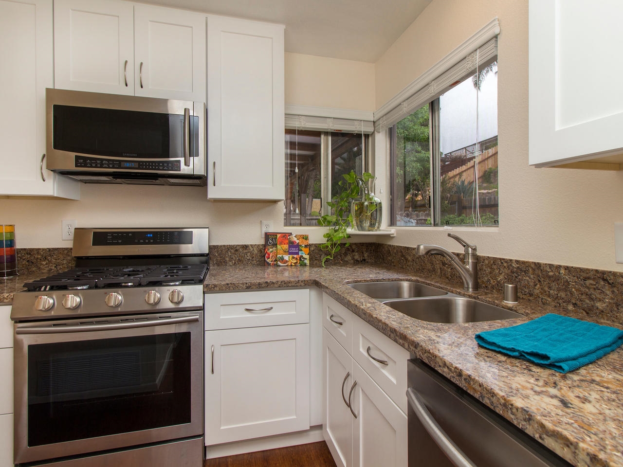 4554 Sunrise Ridge Oceanside, CA 92056 - Photo 16 of 23
