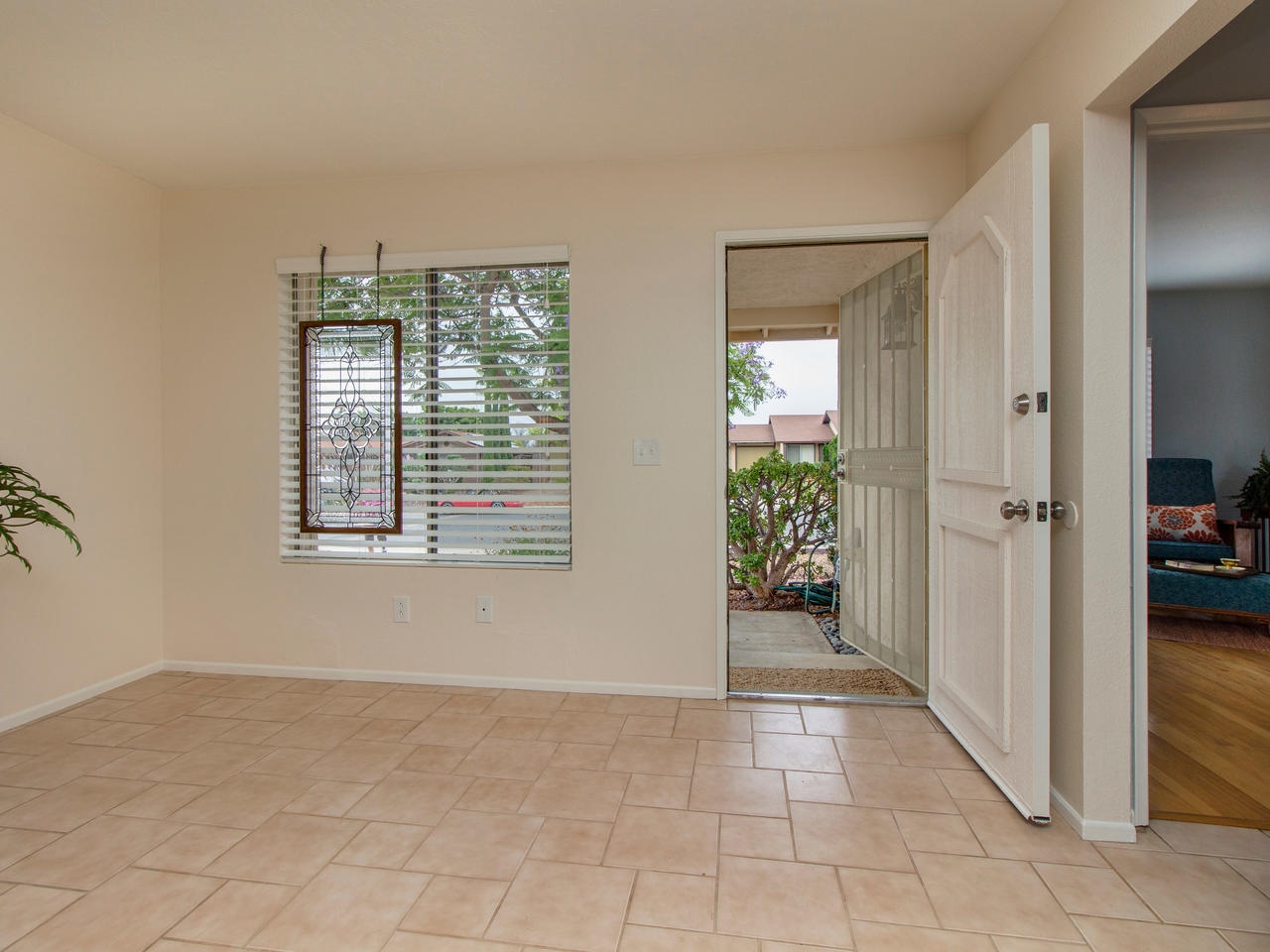 4554 Sunrise Ridge Oceanside, CA 92056 - Photo 8 of 23