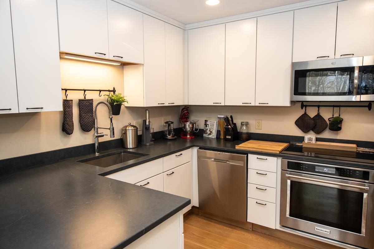 934 East Ash Road, Unit 15 Plymouth, VT 05056 - Photo 15 of 38