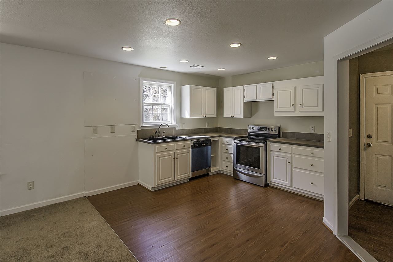 456 North Rutherford Road Greer, SC 29651 - Photo 8 of 20