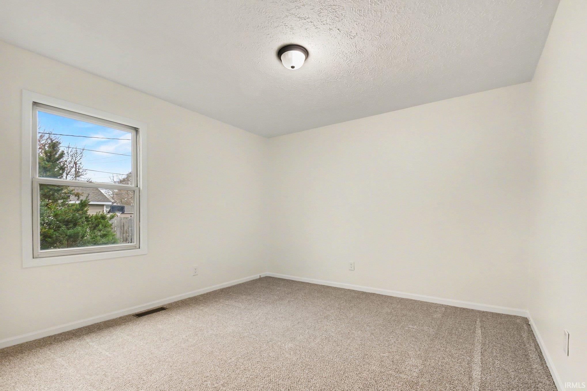 329 West 9th Street Mishawaka, IN 46544 - Photo 16 of 24