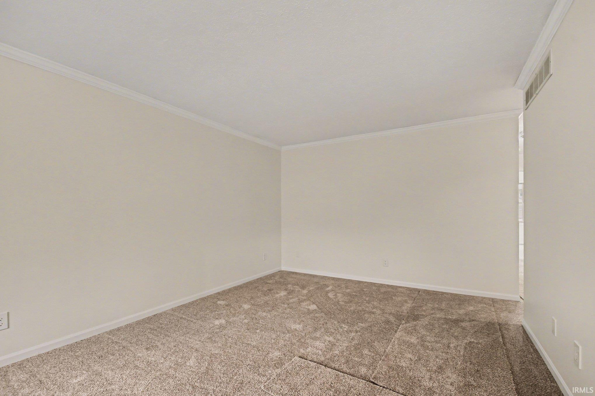 329 West 9th Street Mishawaka, IN 46544 - Photo 9 of 24