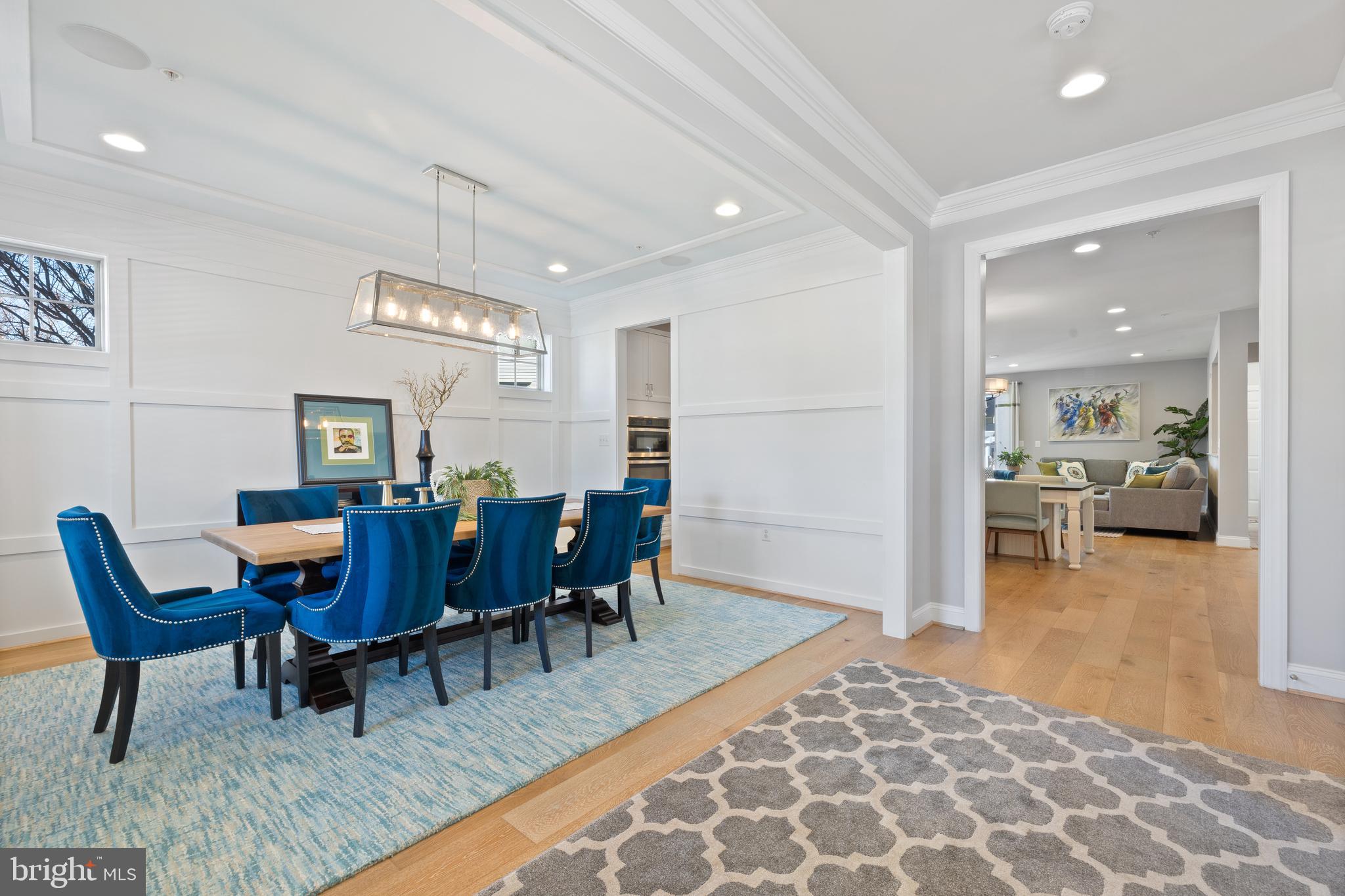 13410 Redspire Drive Silver Spring, MD 20906 - Photo 4 of 43 a view of a livingroom with furniture