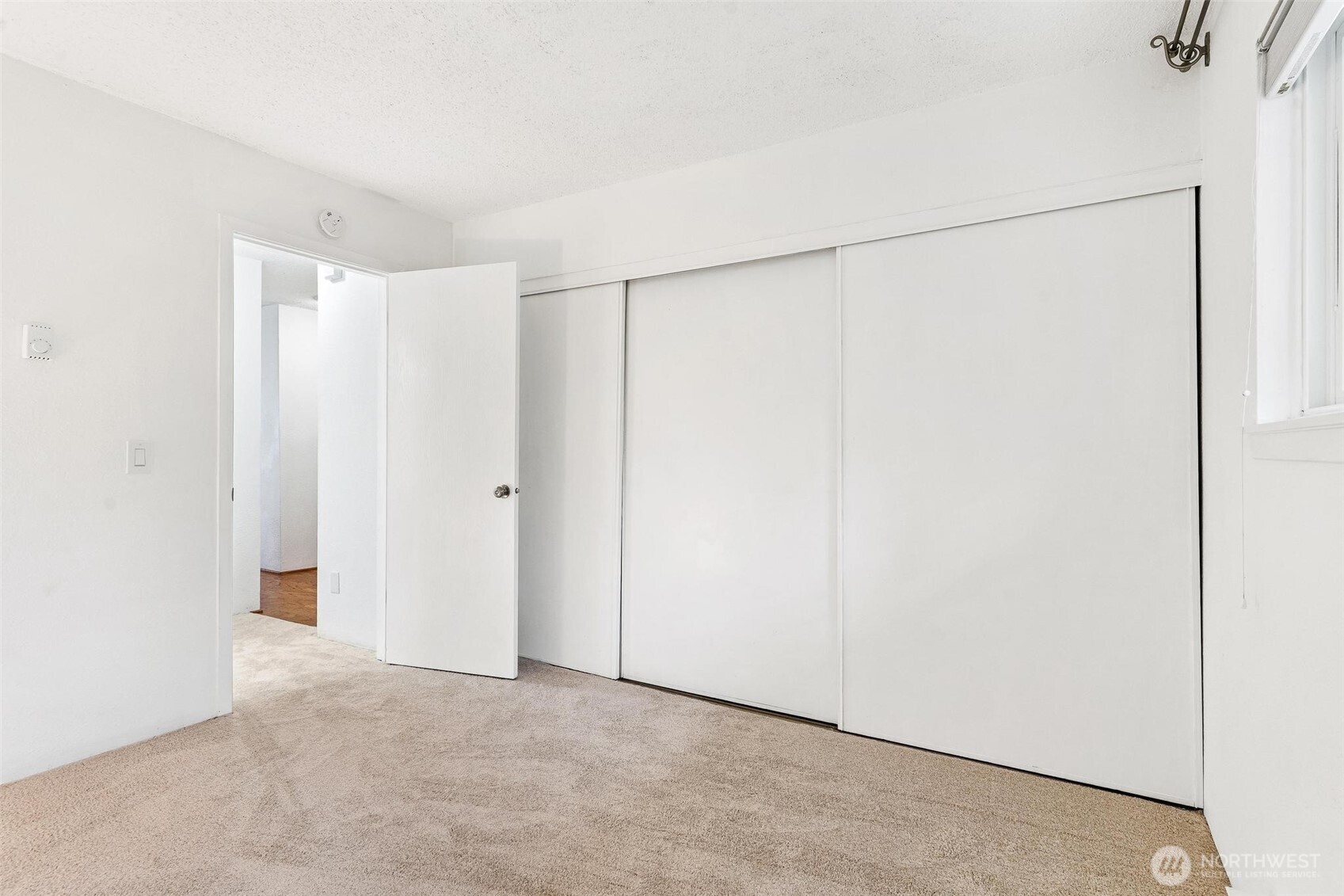 5832 Northeast 75th Street, Unit E304 Seattle, WA 98115 - Photo 19 of 25