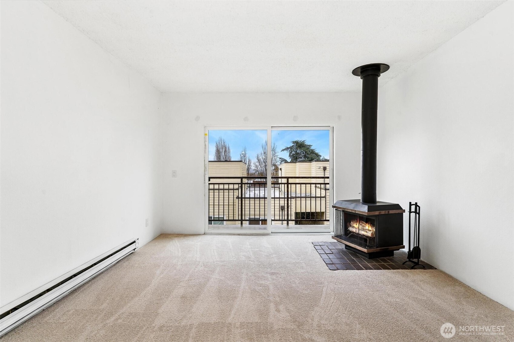 5832 Northeast 75th Street, Unit E304 Seattle, WA 98115 - Photo 2 of 25