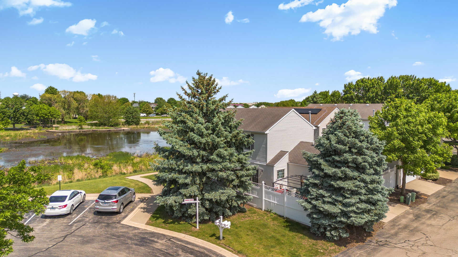 59 Freesia Court Romeoville, IL 60446 - Photo 3 of 63